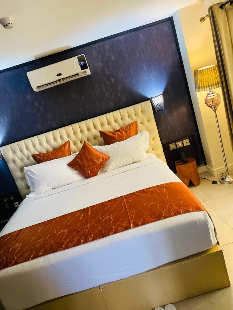 Boun'S Hotel Yaoundé Zewnętrze zdjęcie