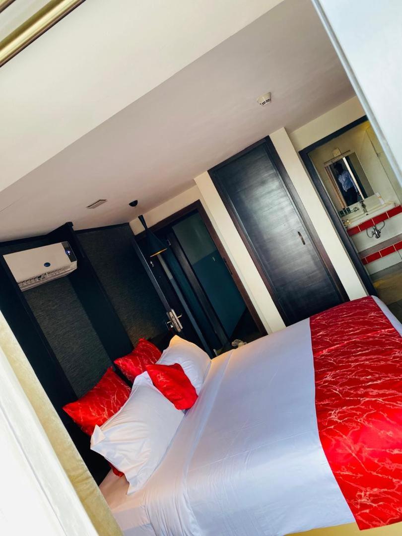Boun'S Hotel Yaoundé Zewnętrze zdjęcie