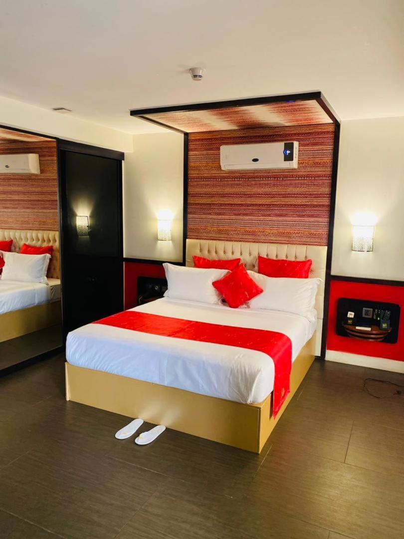 Boun'S Hotel Yaoundé Zewnętrze zdjęcie