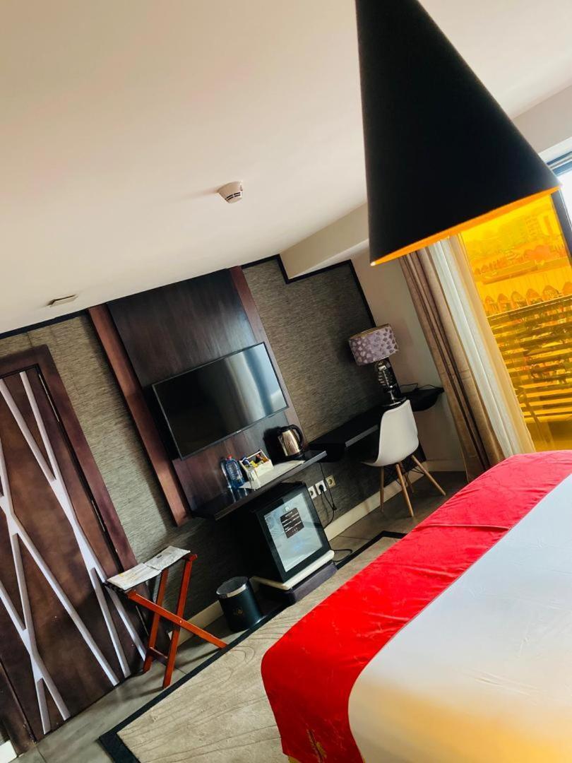 Boun'S Hotel Yaoundé Zewnętrze zdjęcie