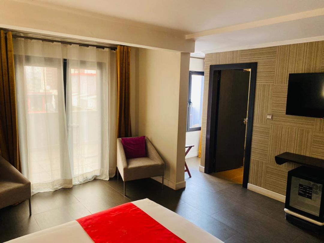 Boun'S Hotel Yaoundé Zewnętrze zdjęcie